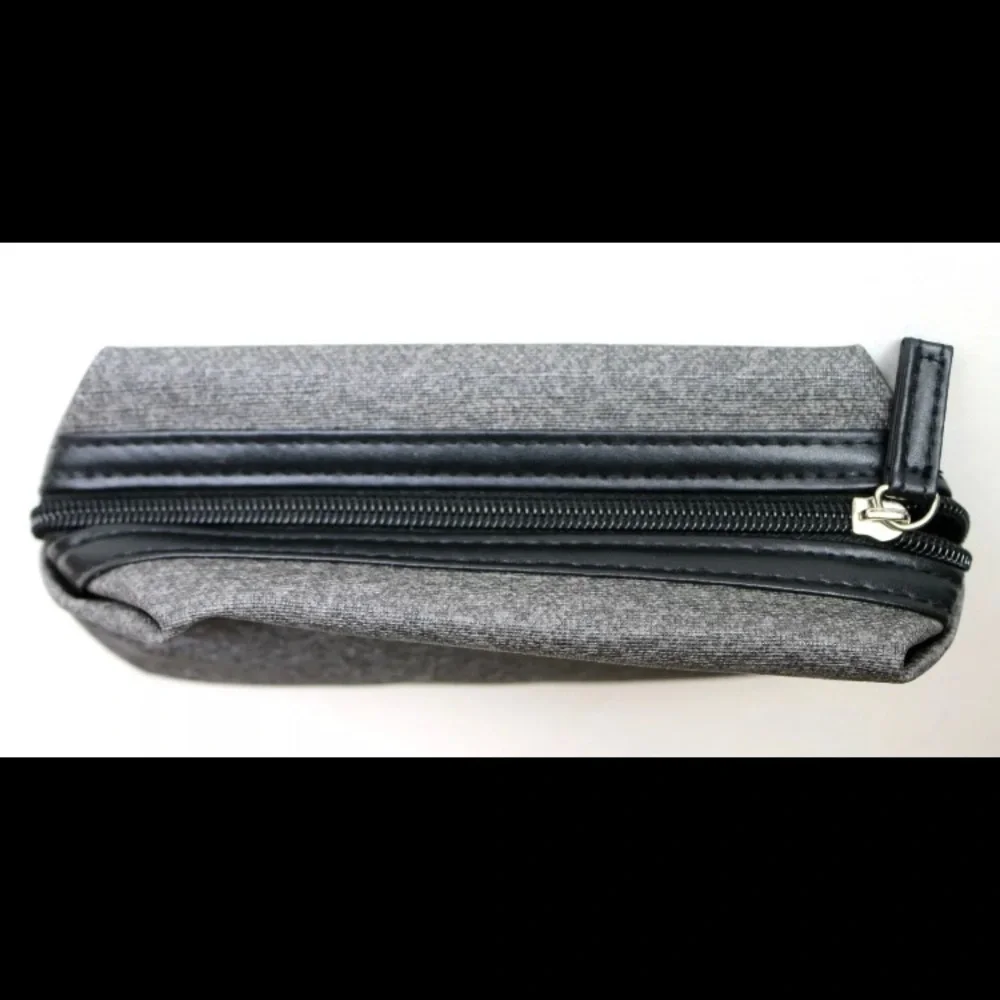 Tumi delta soft